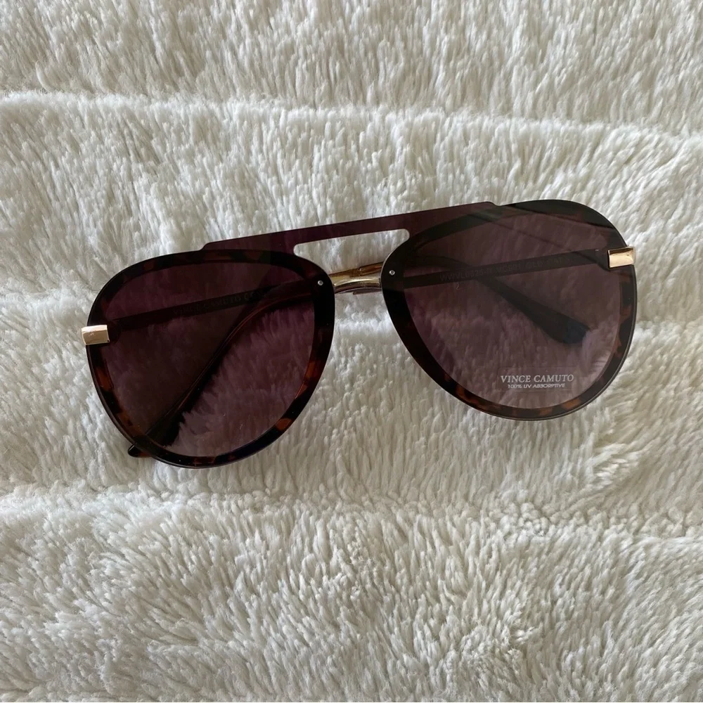 Vince Camuto vince camuto